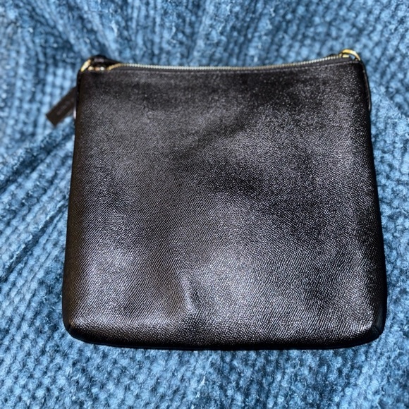 Coach large Crossbody – excellent condition - Picture 4 of 6